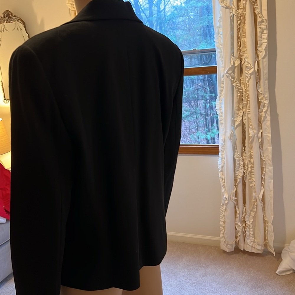 Lord and Taylor Vintage Military Style Women’s Jacket, 100% Wool - Picture 4 of 8